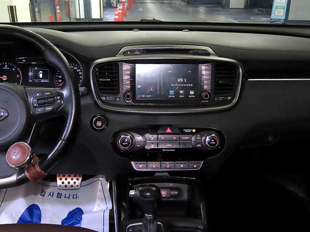 KIA Sorento - Vista 11