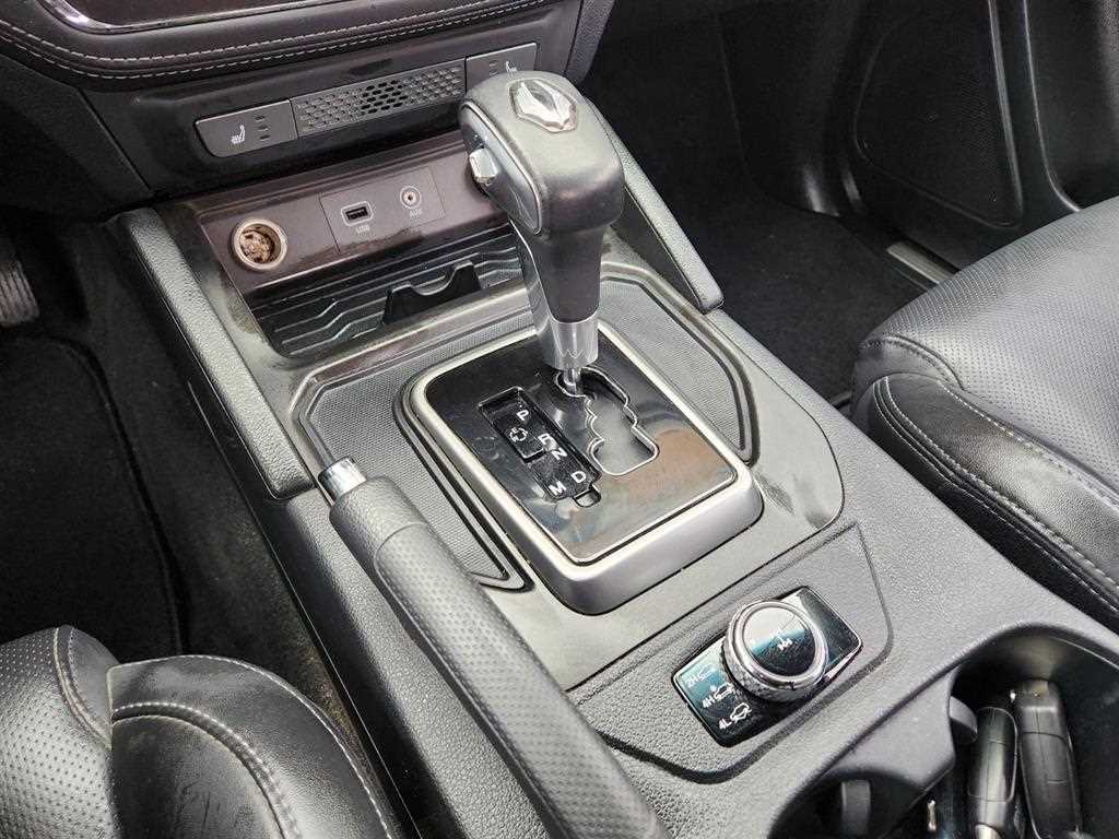 Ssangyong Rexton - Vista 12