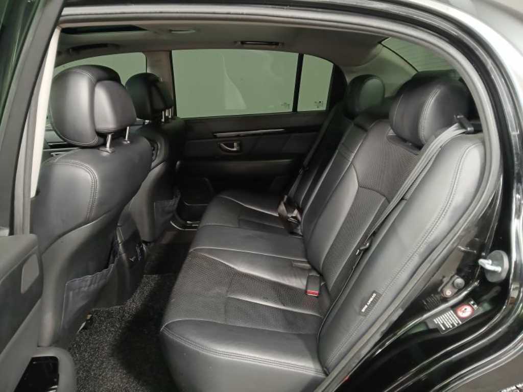 KIA Opirus - Vista 7