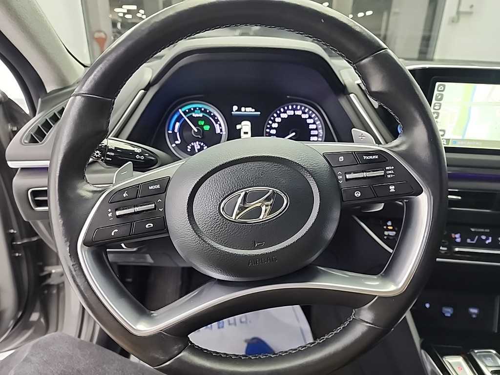 HYUNDAI Sonata - Vista 9