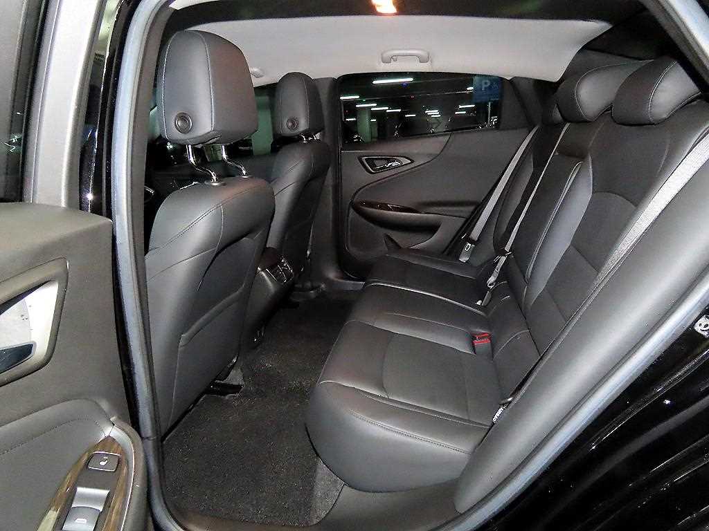 Chevrolet Malibu - Vista 7