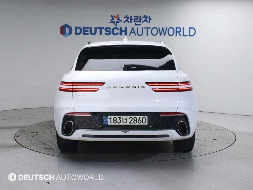 Genesis GV70 - Vista 4