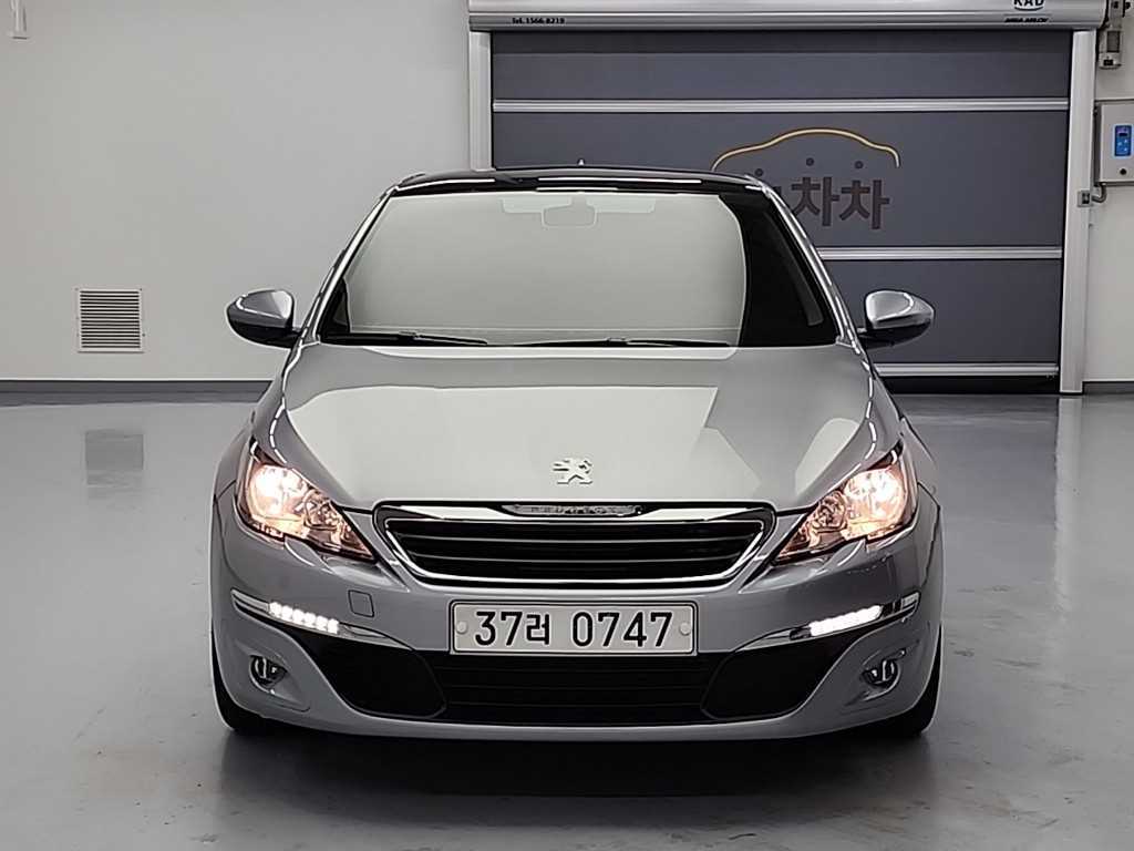 Peugeot 308 - Vista 2