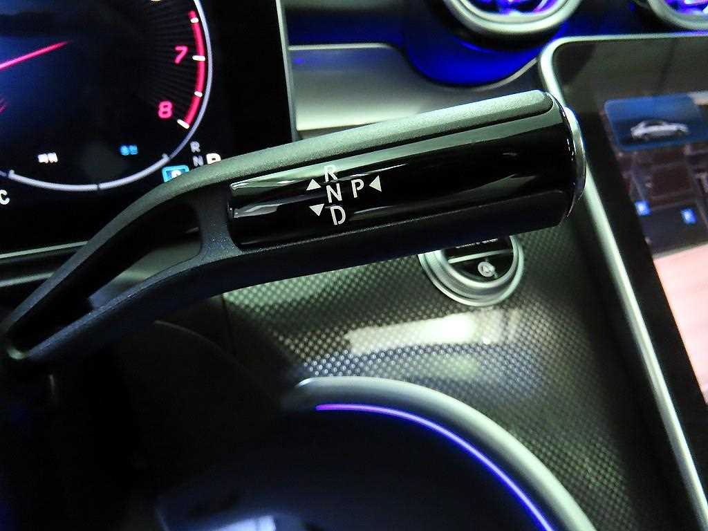 Mercedes Benz C Class - Vista 12