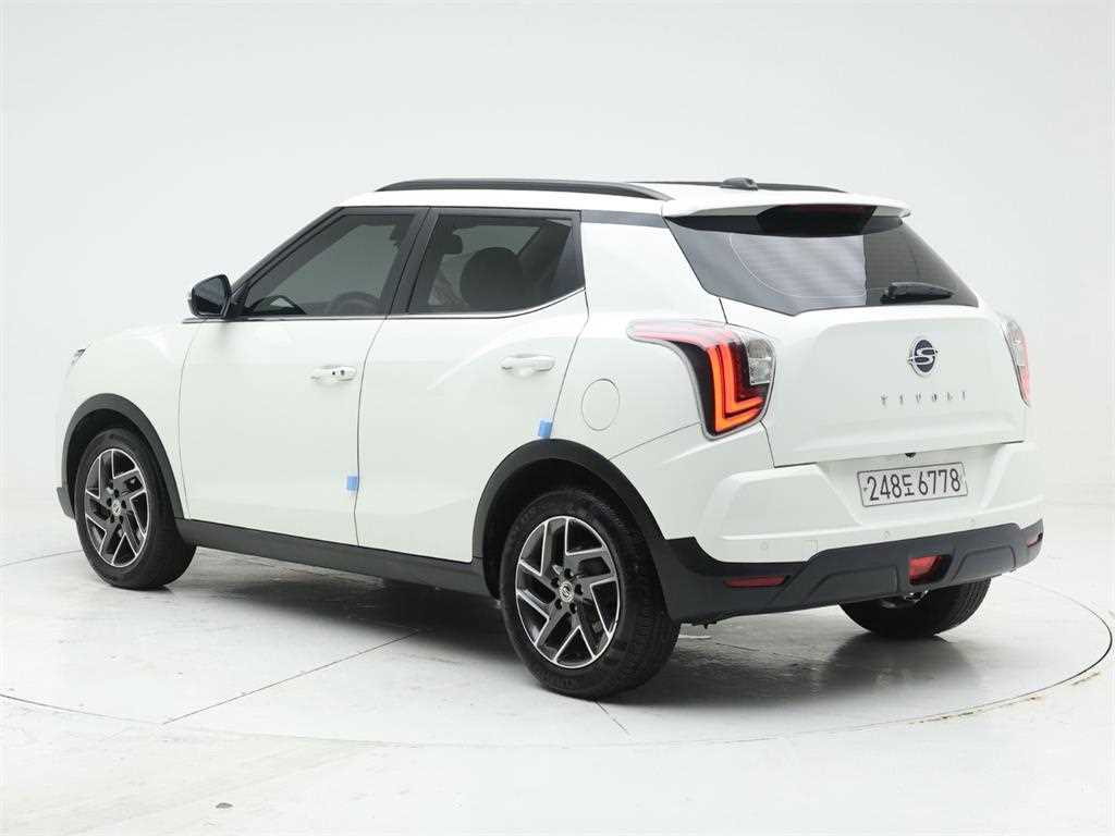 Ssangyong Tivoli - Vista 4