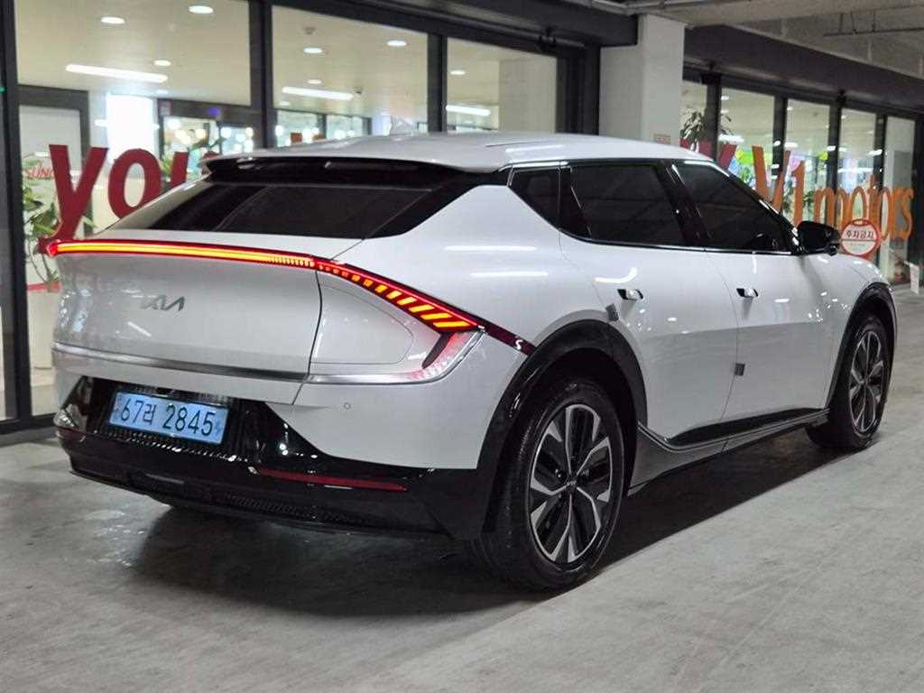 KIA EV6 - Vista 4
