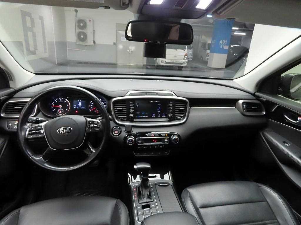 KIA Sorento - Vista 8