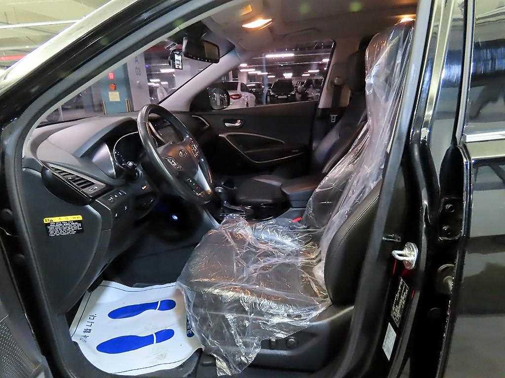 HYUNDAI Santa Fe - Vista 6