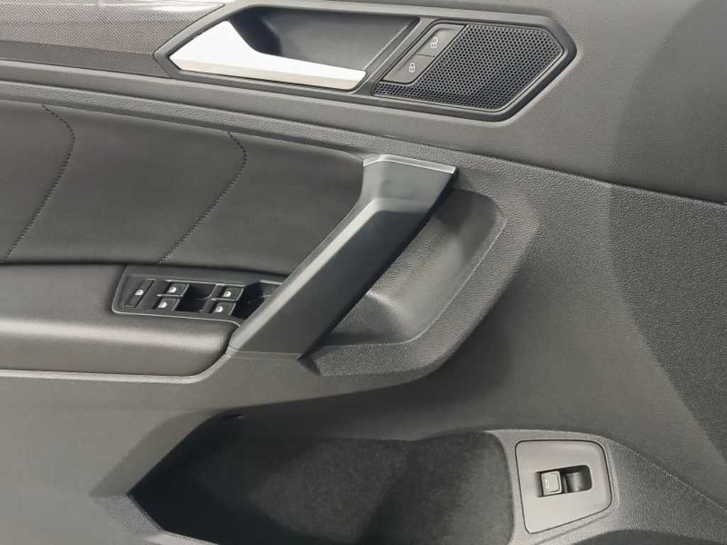 Volkswagen Tiguan - Vista 8