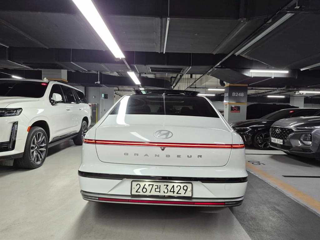 HYUNDAI Grandeur - Vista 4