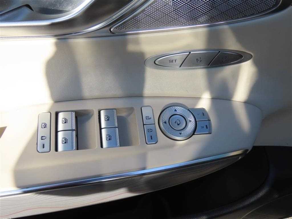 Genesis GV70 - Vista 12