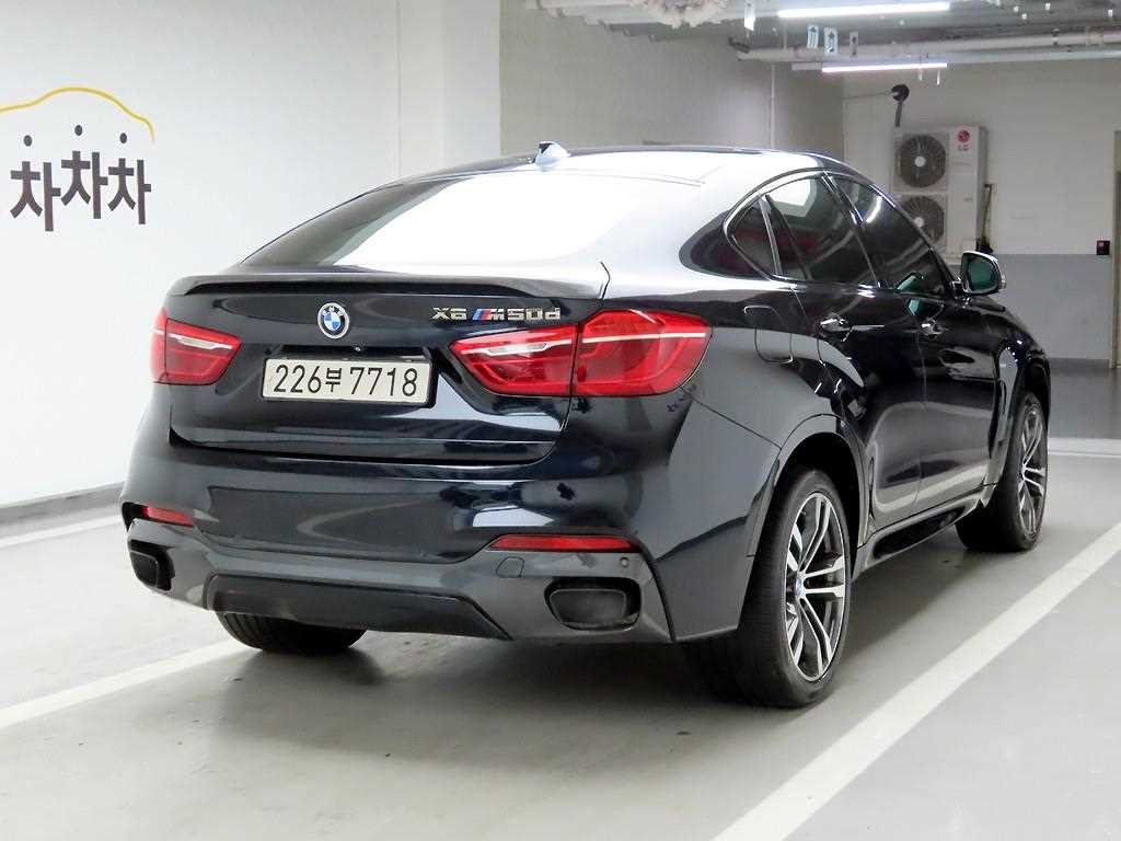 BMW X6 - Vista 4