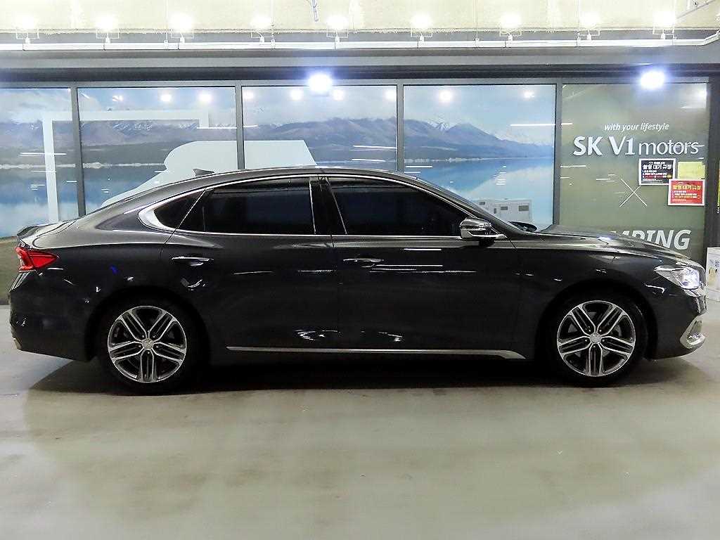 HYUNDAI Grandeur - Vista 3