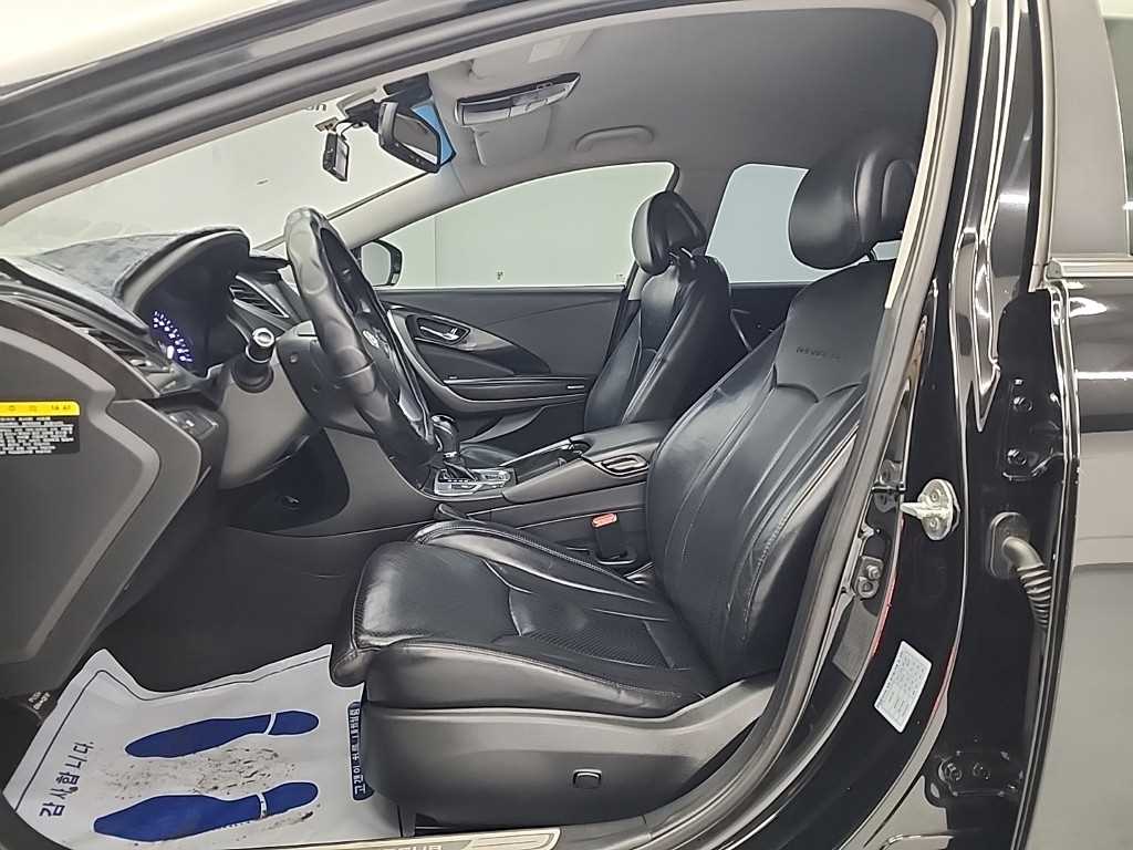 HYUNDAI Grandeur - Vista 11