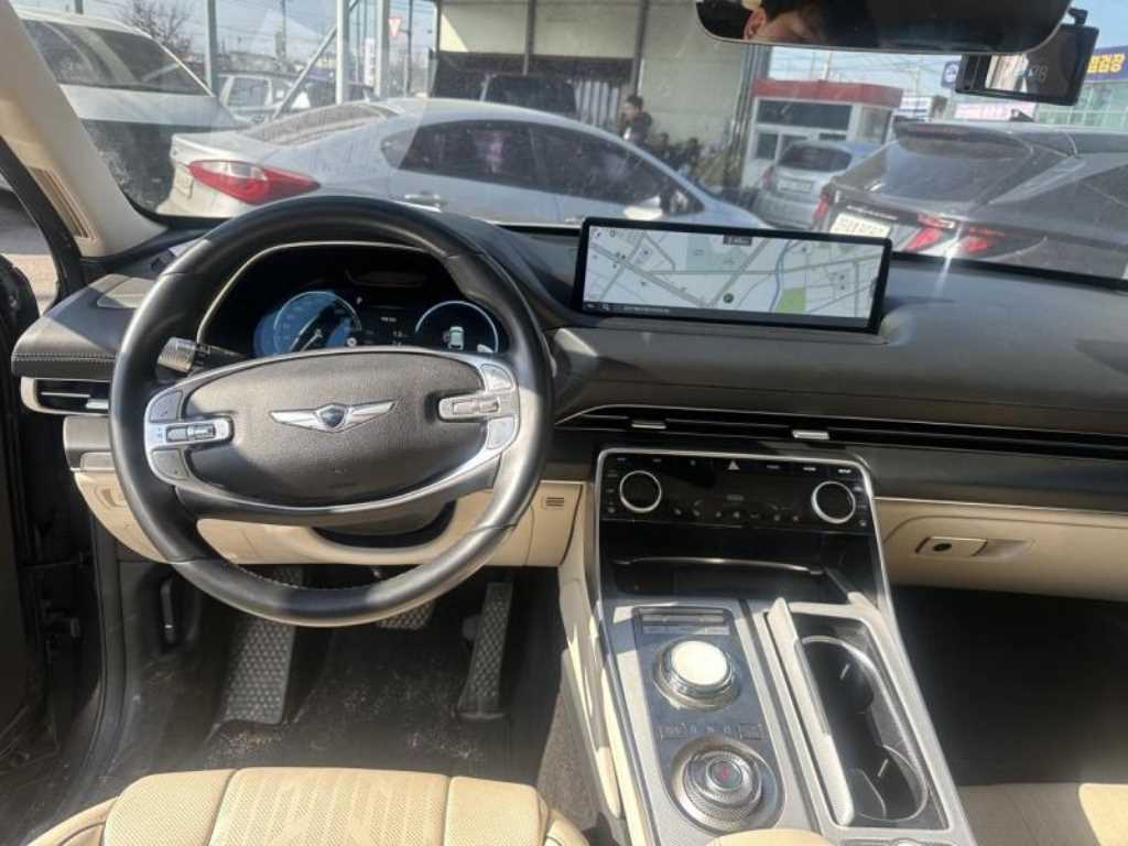 Genesis GV80 - Vista 6