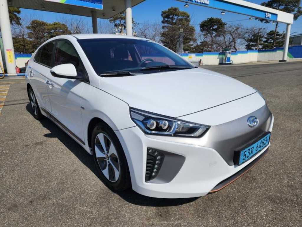 HYUNDAI Ioniq - Vista 3