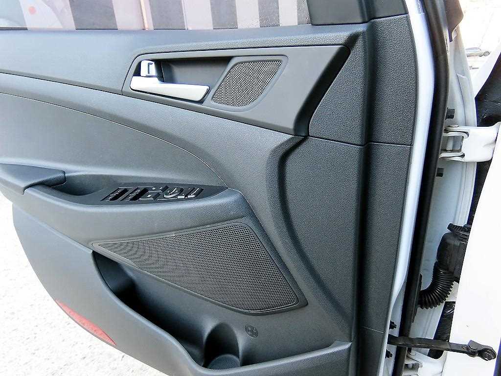 HYUNDAI Tucson - Vista 11