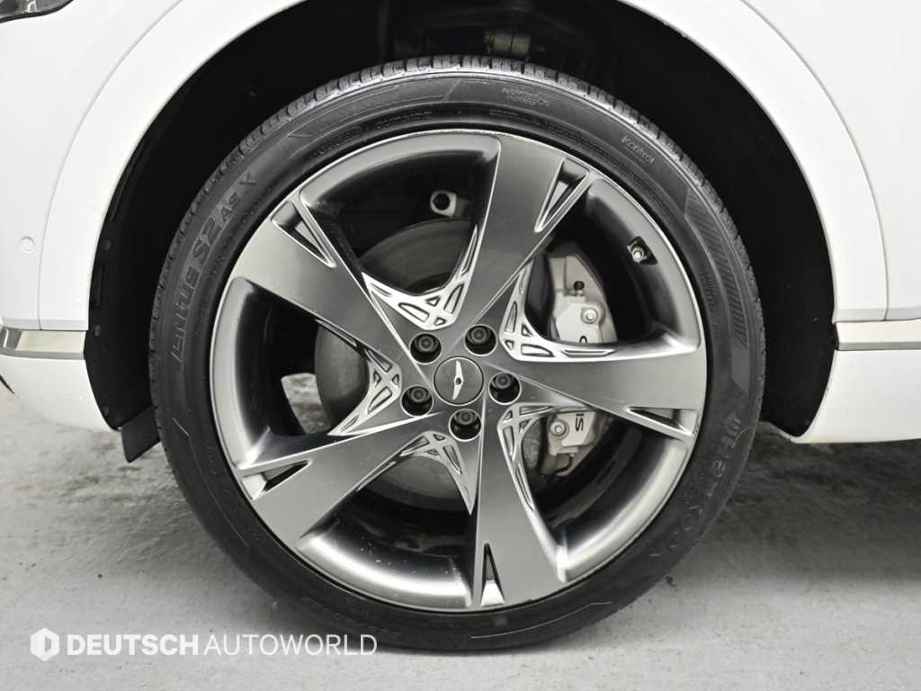 Genesis GV80 - Vista 5