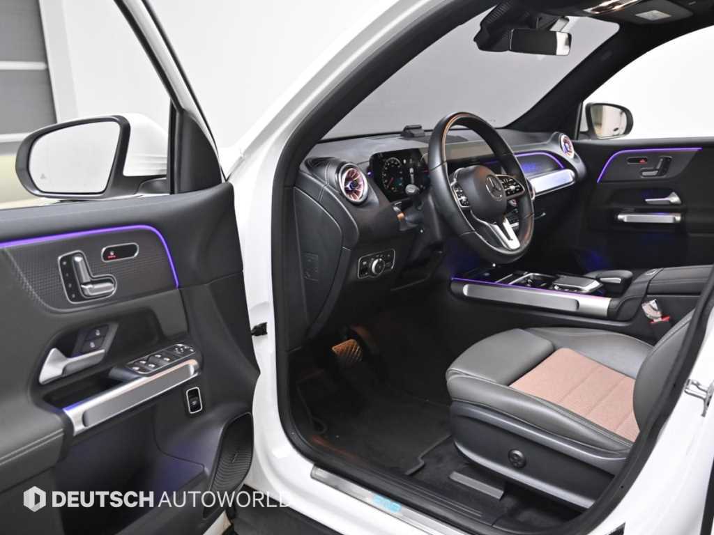 Mercedes Benz EQB - Vista 11