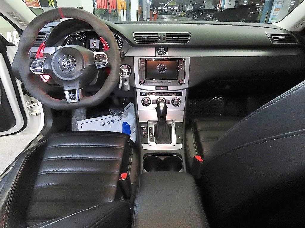 Volkswagen CC - Vista 10