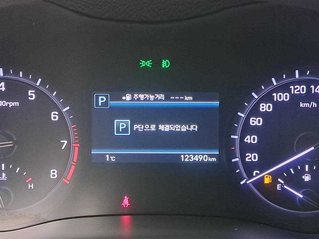 Genesis G80 - Vista 8