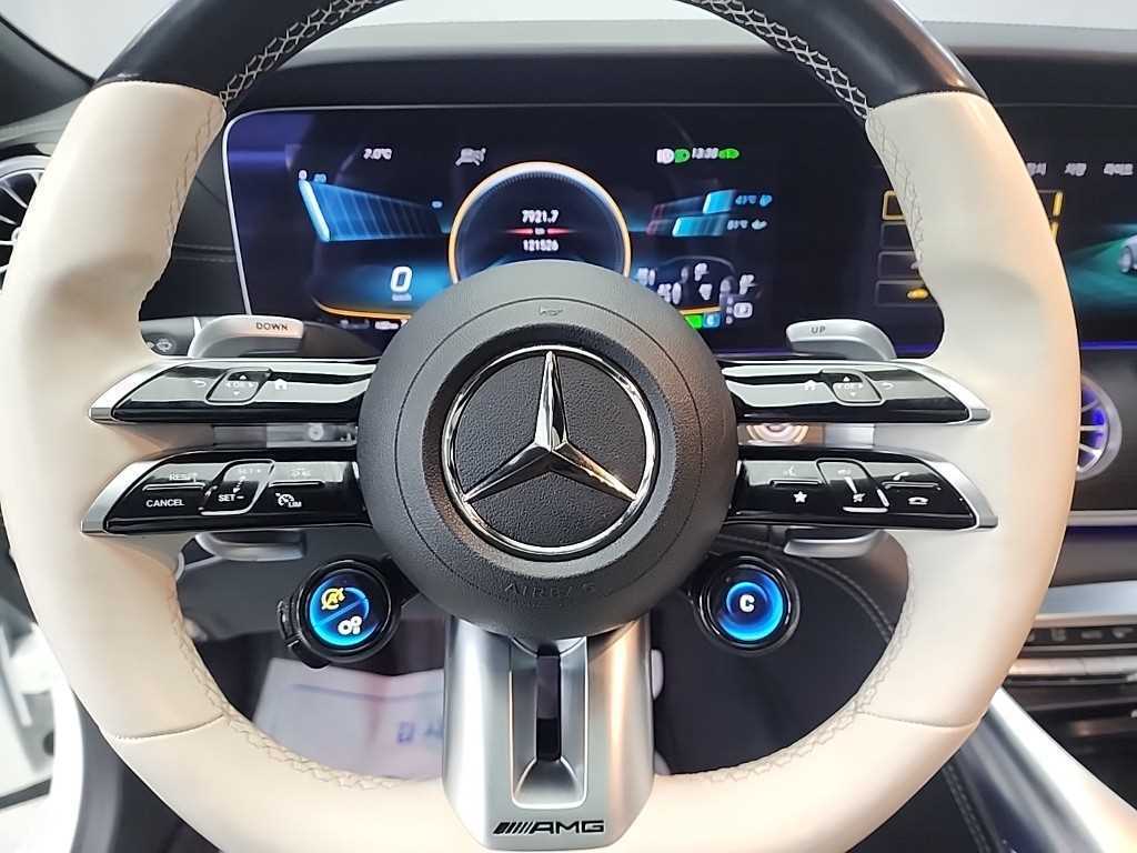 Mercedes Benz AMG GT - Vista 9