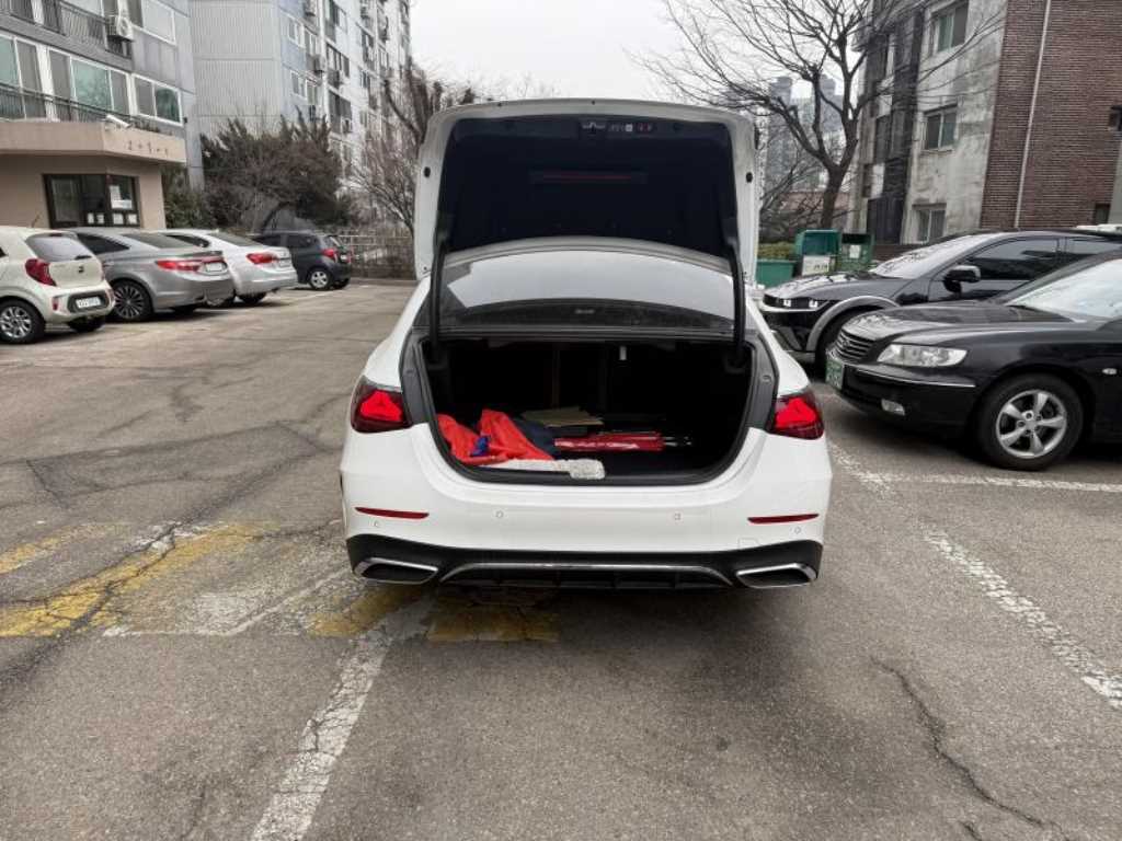 Mercedes Benz E class - Vista 6