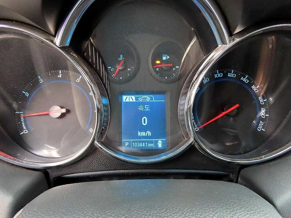 Chevrolet Cruise - Vista 9