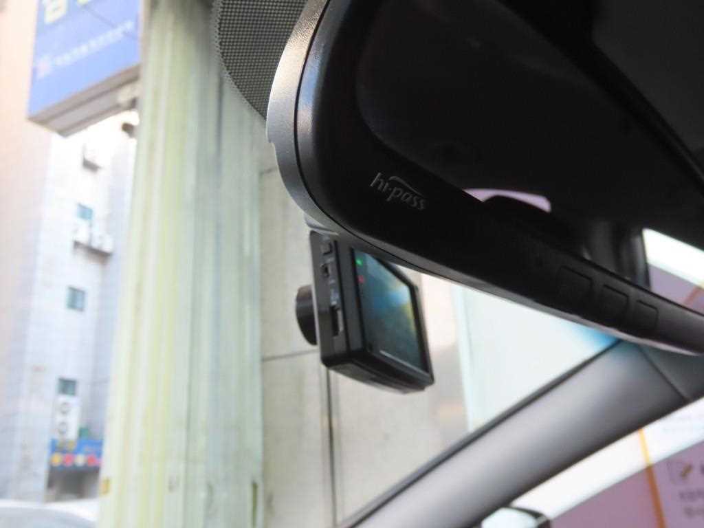 HYUNDAI Sonata - Vista 12