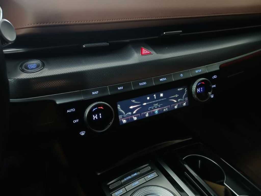 Genesis G80 - Vista 12