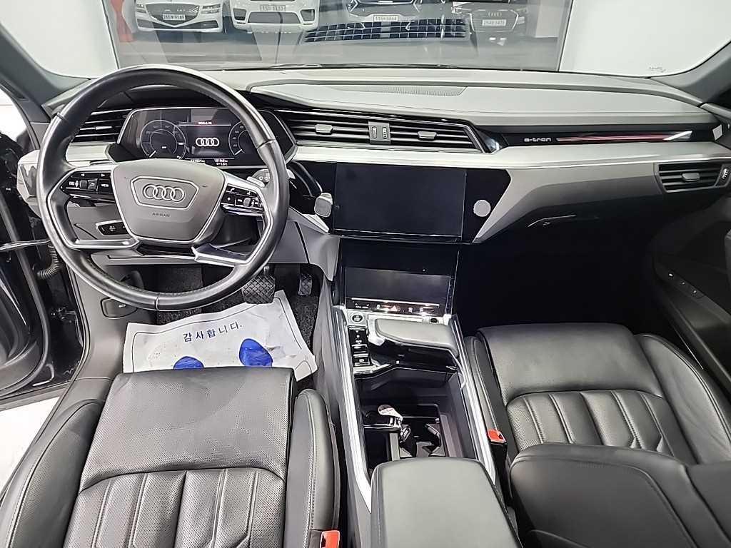 Audi e-Tron - Vista 7