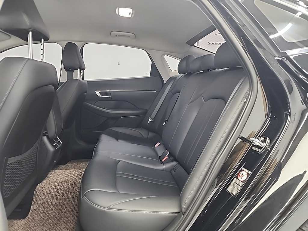 HYUNDAI Sonata - Vista 12