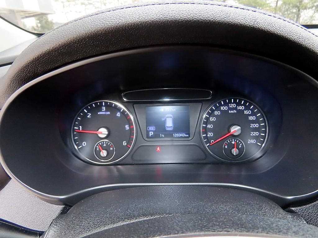 KIA Sorento - Vista 9