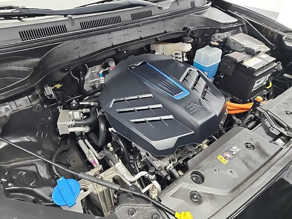 HYUNDAI Kona - Vista 5