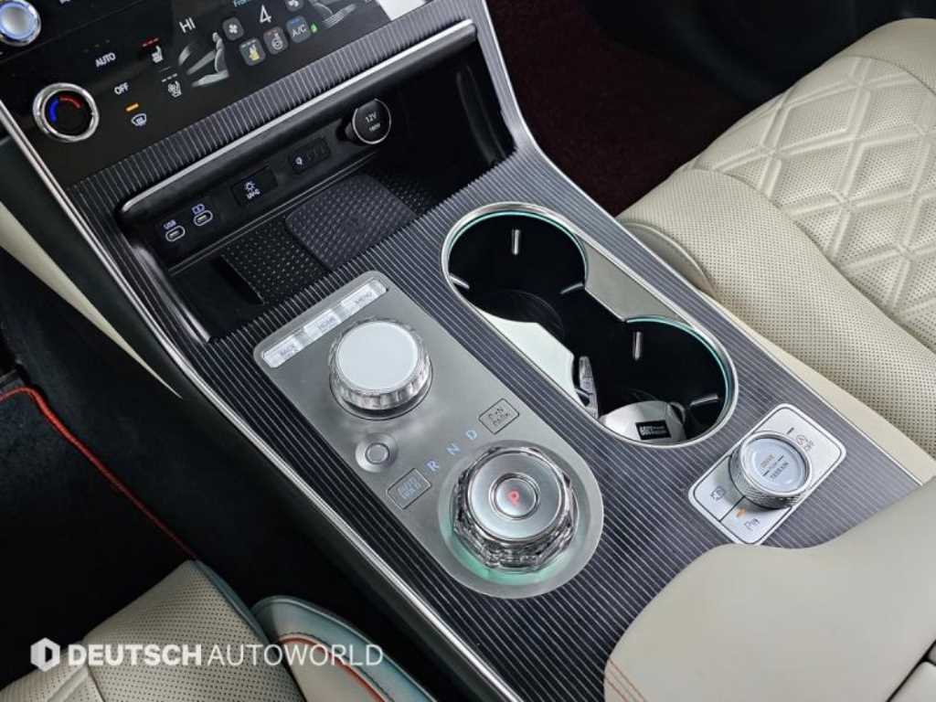 Genesis GV80 - Vista 9