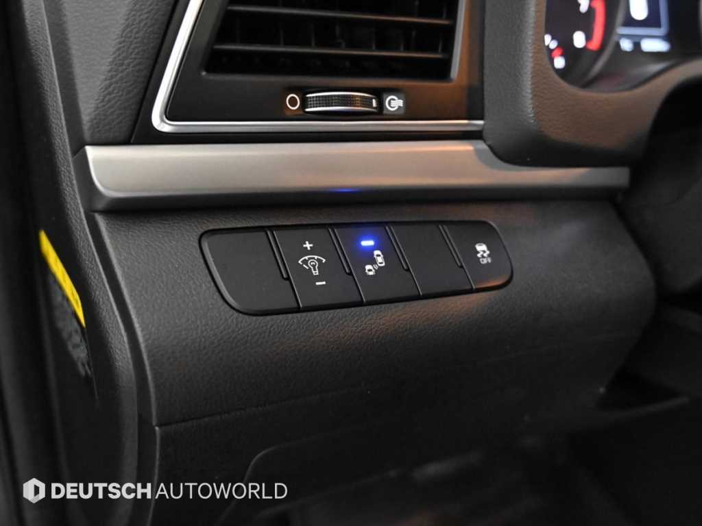 HYUNDAI Avante 2018 Gris - Importación desde Corea - HF Imports Iquique - Foto 17