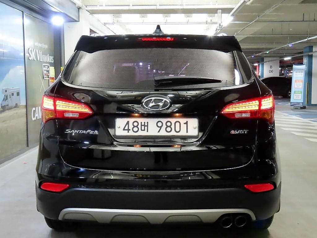 HYUNDAI Santa Fe - Vista 5