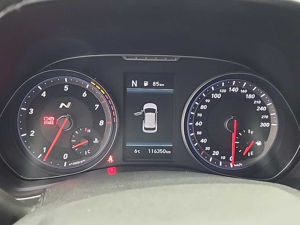 HYUNDAI Veloster - Vista 6