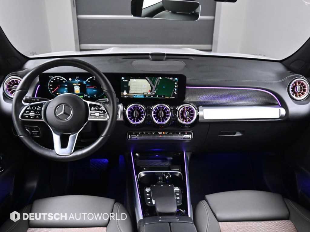 Mercedes Benz EQB - Vista 7