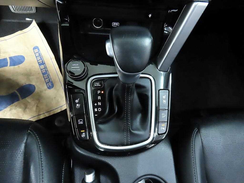 KIA Seltos - Vista 10