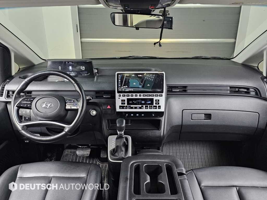 HYUNDAI Staria - Vista 7