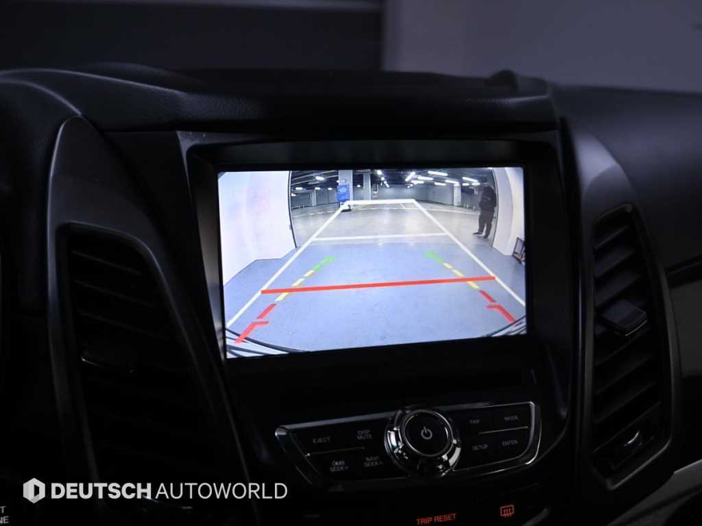 Ssangyong Korando 2018 Blanco - Importación desde Corea - HF Imports Iquique - Foto 15