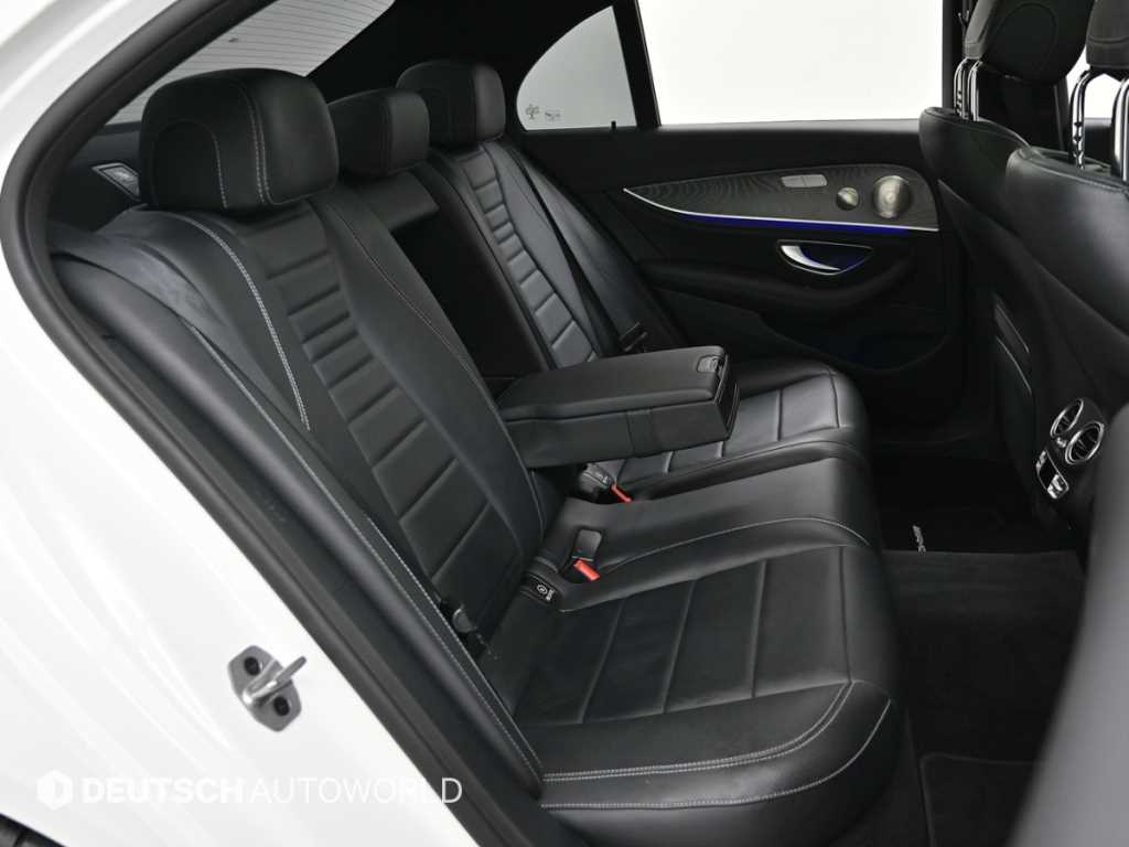 Mercedes Benz E class - Vista 12