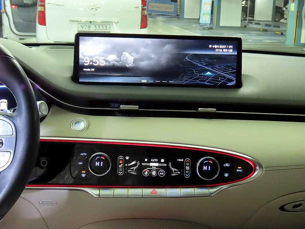 Genesis GV70 - Vista 11