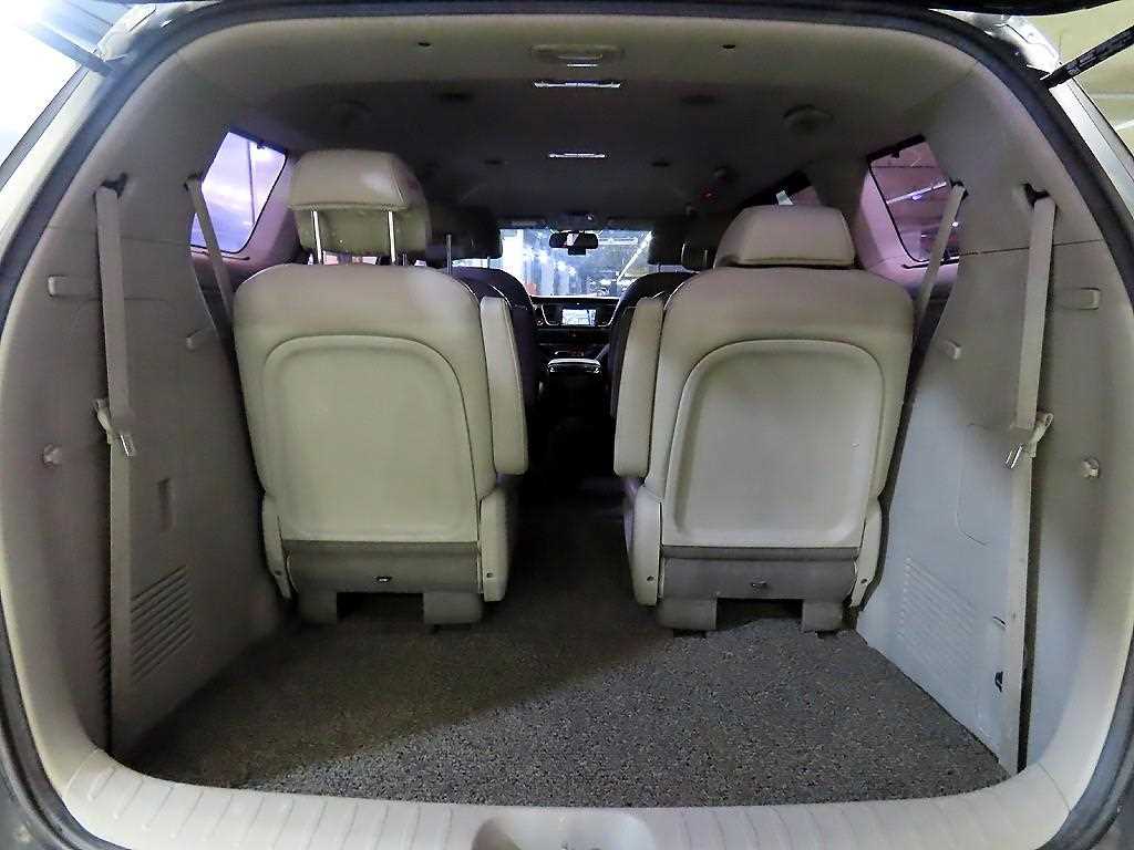 KIA Carnival 2018 - Importación desde Corea - HF Imports Iquique - Foto 18