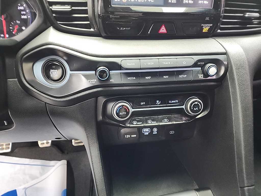 HYUNDAI Veloster - Vista 10