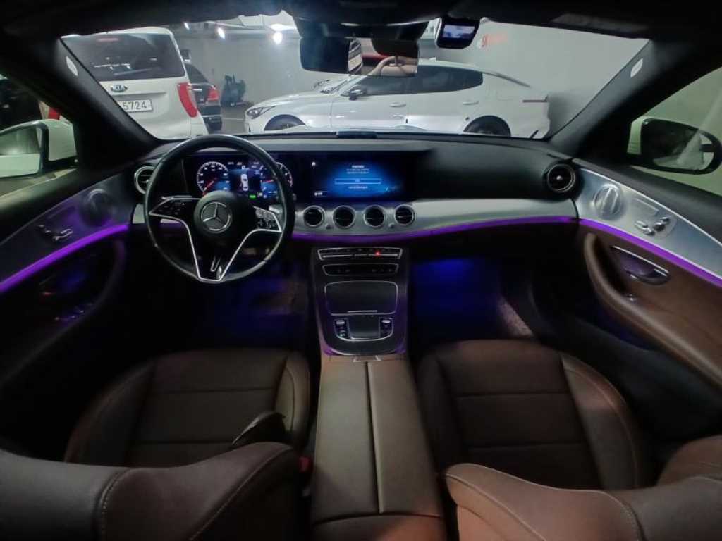 Mercedes Benz E class - Vista 6