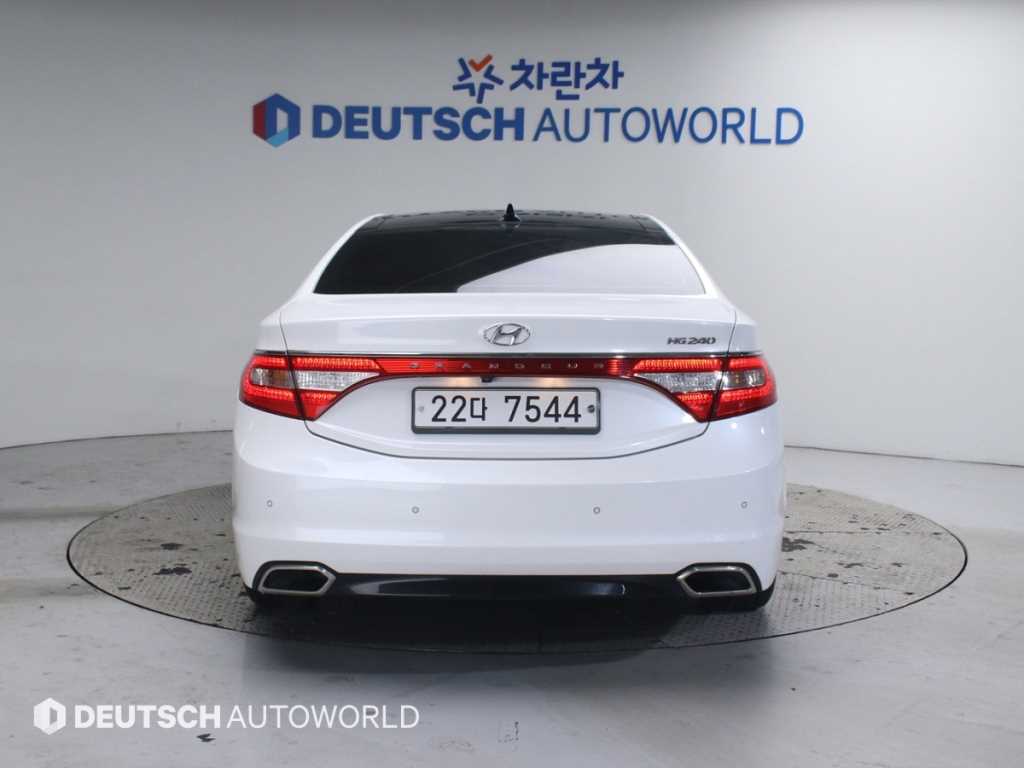 HYUNDAI Grandeur - Vista 4