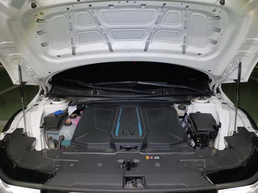 HYUNDAI Ioniq 5 - Vista 12