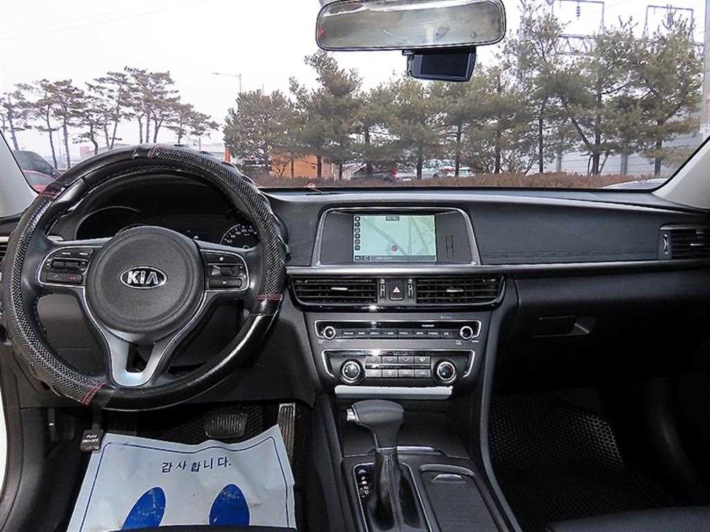KIA K5 - Vista 7